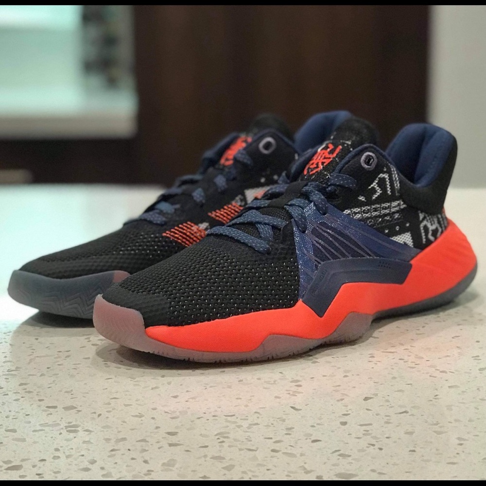 ADIDAS D.O.N ISSUE 1 J KIDS SHOES